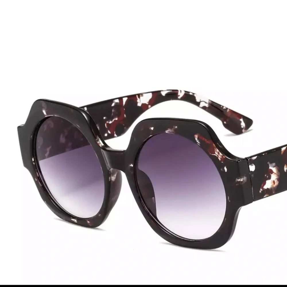 🆕 Hexagon Frame Sunglasses